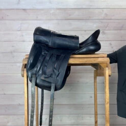 Used Albion SLK Dressage Saddle 17.5/MW -Horse Gear Shop 329 L Flap 48055.1686181171