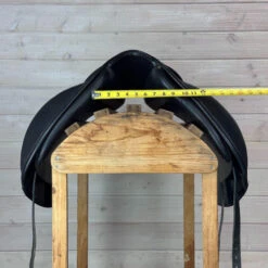 Used Stubben Portos Dressage Saddle 17.5/MW -Horse Gear Shop 330 Front Measurement 32625.1686181832