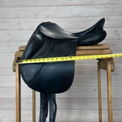 Used Stubben Genesis CL Dressage Saddle 17/N 18 Used Stubben Genesis CL Dressage Saddle 17/N -Horse Gear Shop 332 Flap Width 92362.1687460946