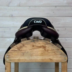 Used CWD 2GS Close Contact Saddle 18/M -Horse Gear Shop 333 Cantle 89055.1687462106