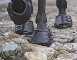 Cavallo Simple Hoof Boot -Horse Gear Shop cavallo boots lifestyle 74073.1585245384