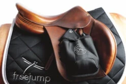 Freejump Stirrup Pockets -Horse Gear Shop freejump stirrup pocket silver saddle 555x370 25877.1682449262