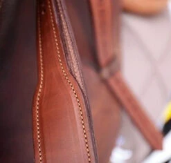 Freejump Classic Wide Leathers 7 Freejump Classic Wide Leathers -Horse Gear Shop freejump wide stirrup leathers 2 54110.1541213455