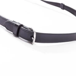 Kavalkade Rolled Rubberized Reins With Stops -Horse Gear Shop rolled ruberized reins stops black buckle 223 12 black kavalkade 00085.1680906208