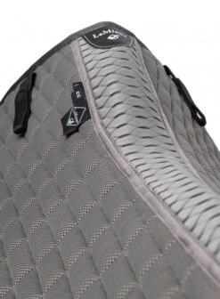 LeMieux Self-Cool Close Contact Square Pad -Horse Gear Shop self cooling cc polar grey detail 4854 lemieux 42126.1670554277