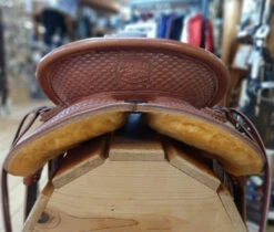 McCall McLite Wade Saddle -Horse Gear Shop tag mclite wade natural round basket back mccall 57847.1580334929