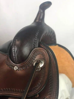 Circle Y Topeka Flex2 Trail Saddle 1651 -Horse Gear Shop topeka saddle front swell circle y 80614.1573161261